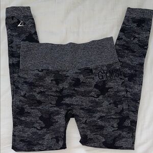 Gymshark Women’s Camouflage Leggings - Dark Gray